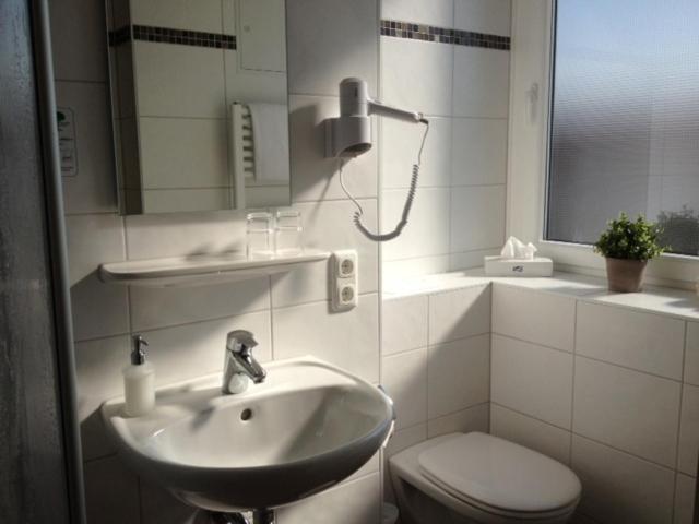 Landhotel Zur Alten Kaserne Ebern ภายนอก รูปภาพ