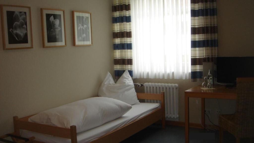 Landhotel Zur Alten Kaserne Ebern ภายนอก รูปภาพ